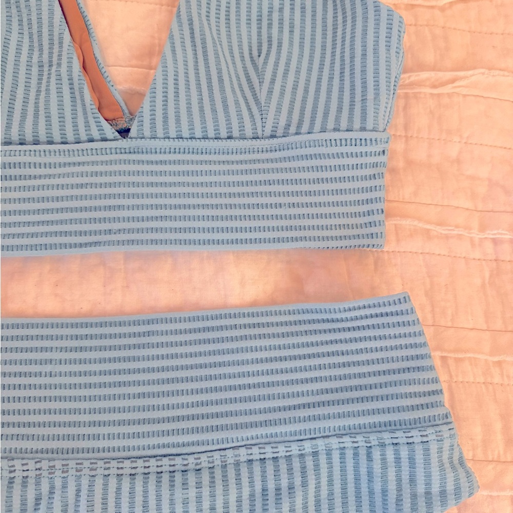 Nilu Bikini - image 2